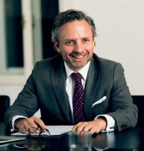Dr. Bernhard Girsch